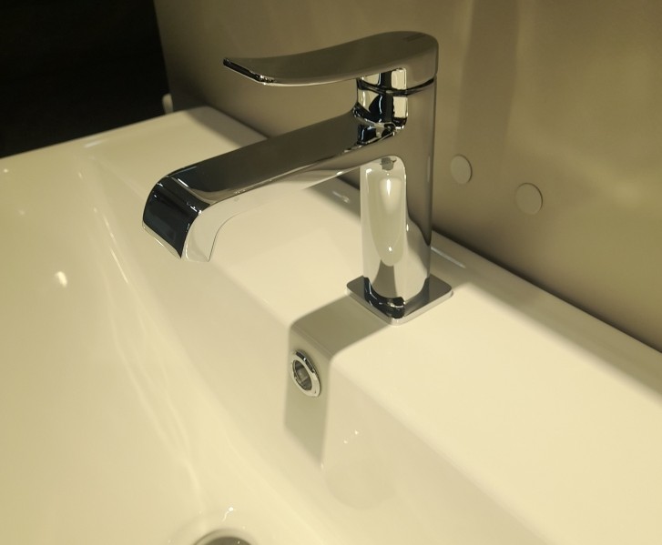 Смеситель для раковины AliAs Elephant A4008 хром